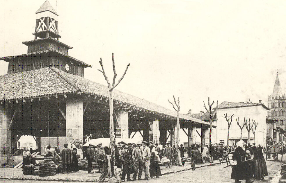 La Halle de Grenade sur Garonne vers 1927